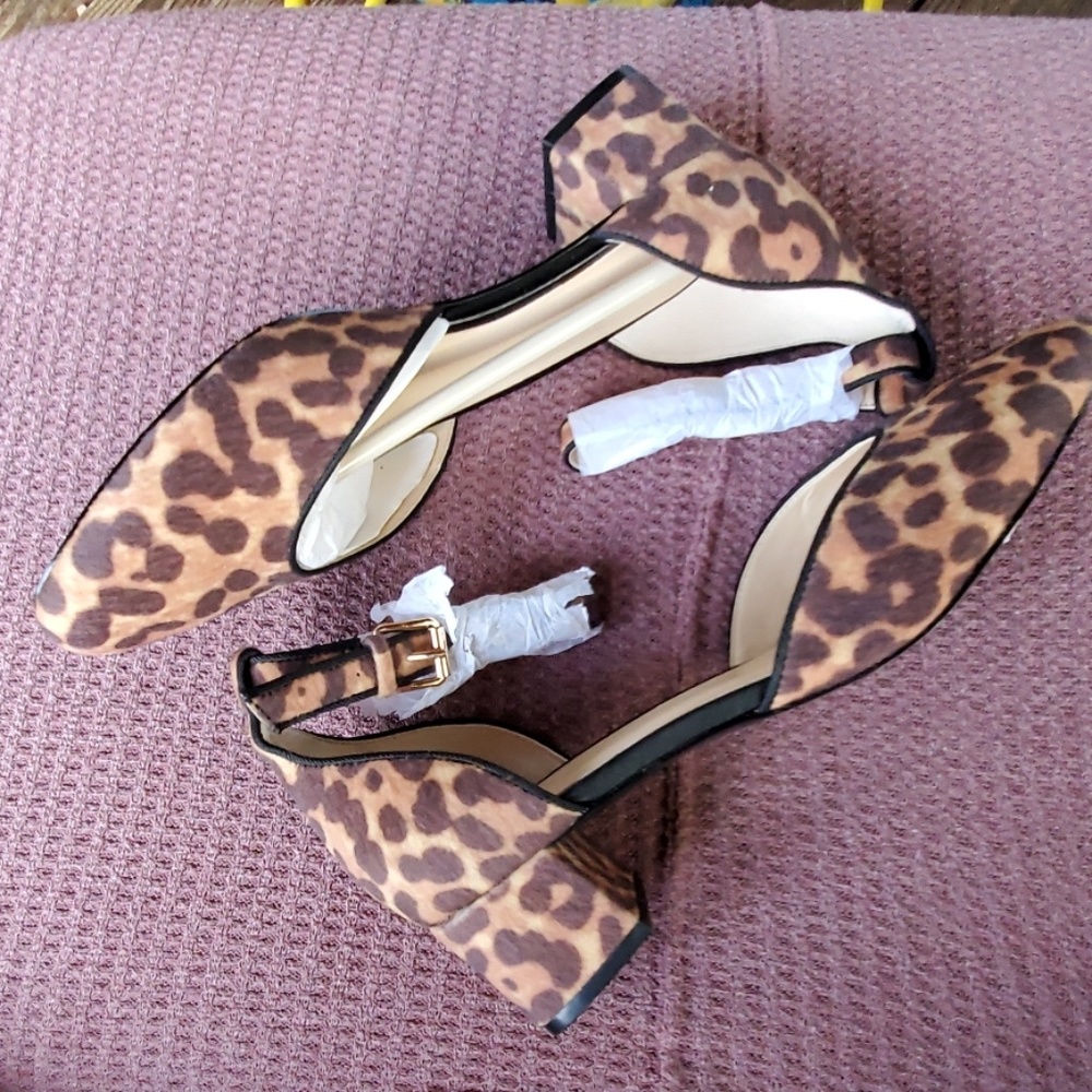 Dress shoes